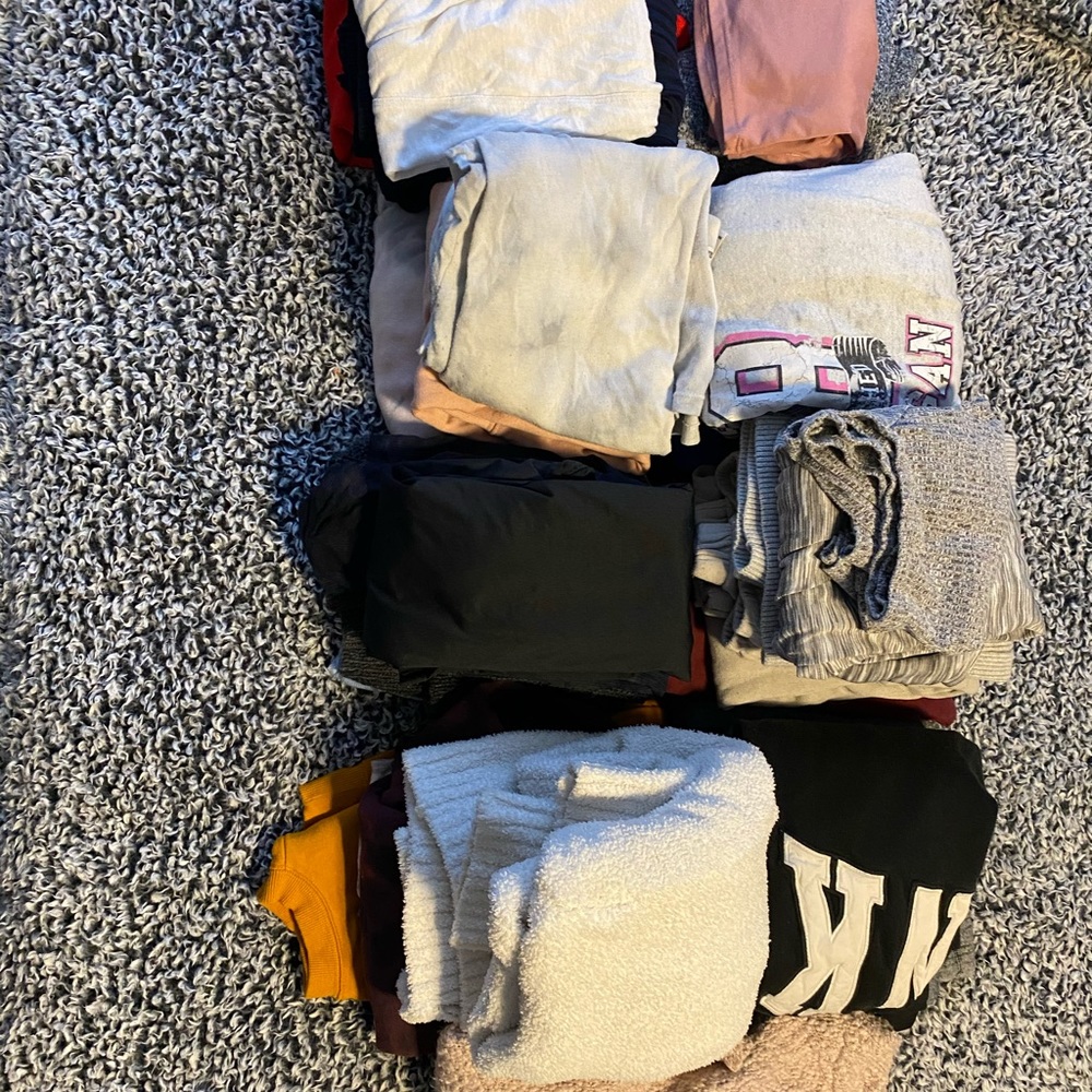 CLOTHING HAUL!👚NEW AND USED! - Picture 2 of 16